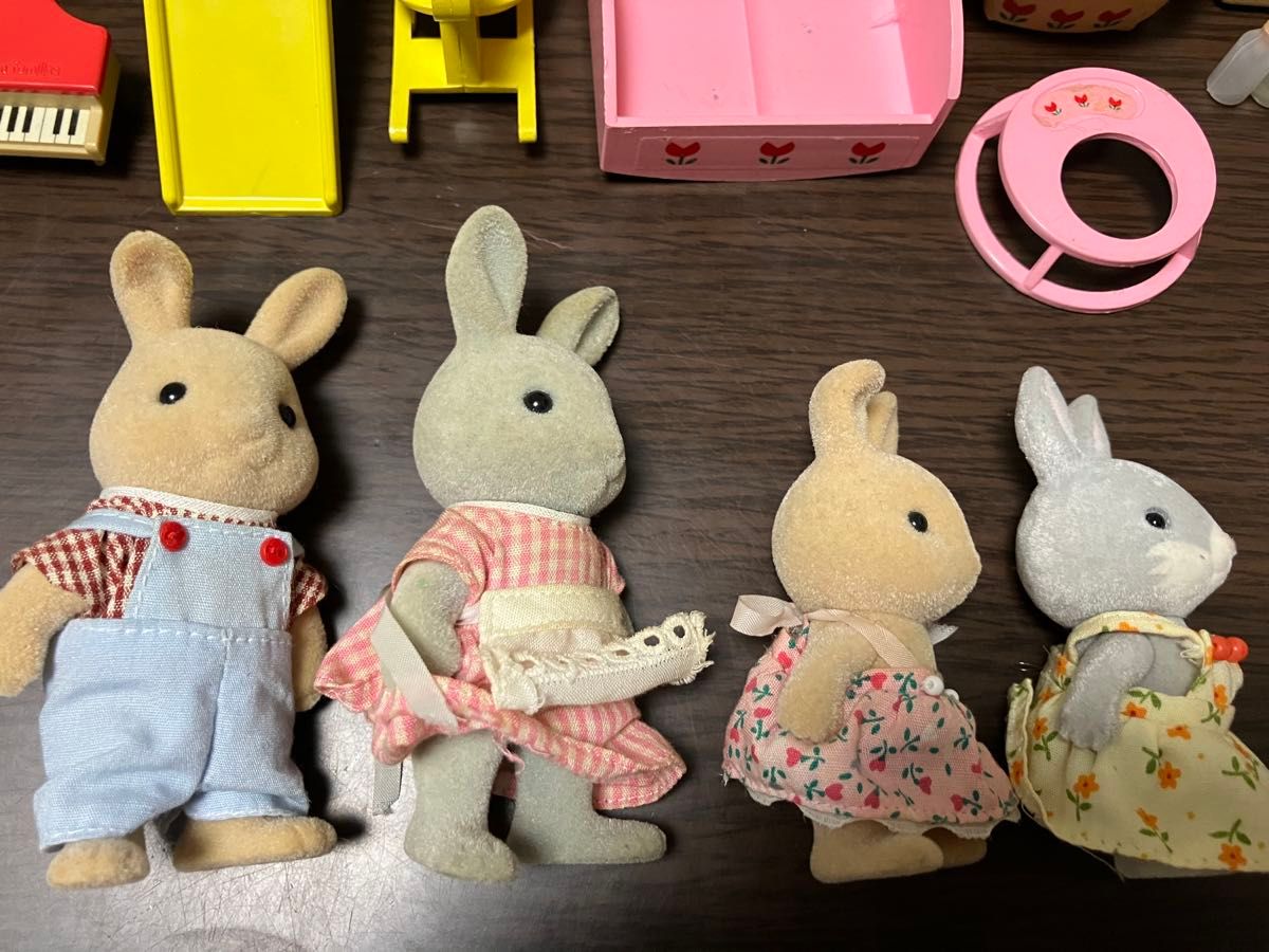 シルバニアファミリー 人形 まとめ売り 廃盤 初期 レア バラ売り シルバニアファミリー 人形 まとめ売り 廃盤 初期 レア バラ売り