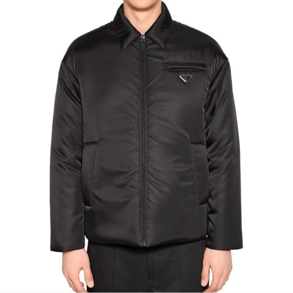 PRADA renylon クロップド ナイロンジャケット ダウンジャケット PRADA renylon クロップド ナイロンジャケット ダウンジャケット