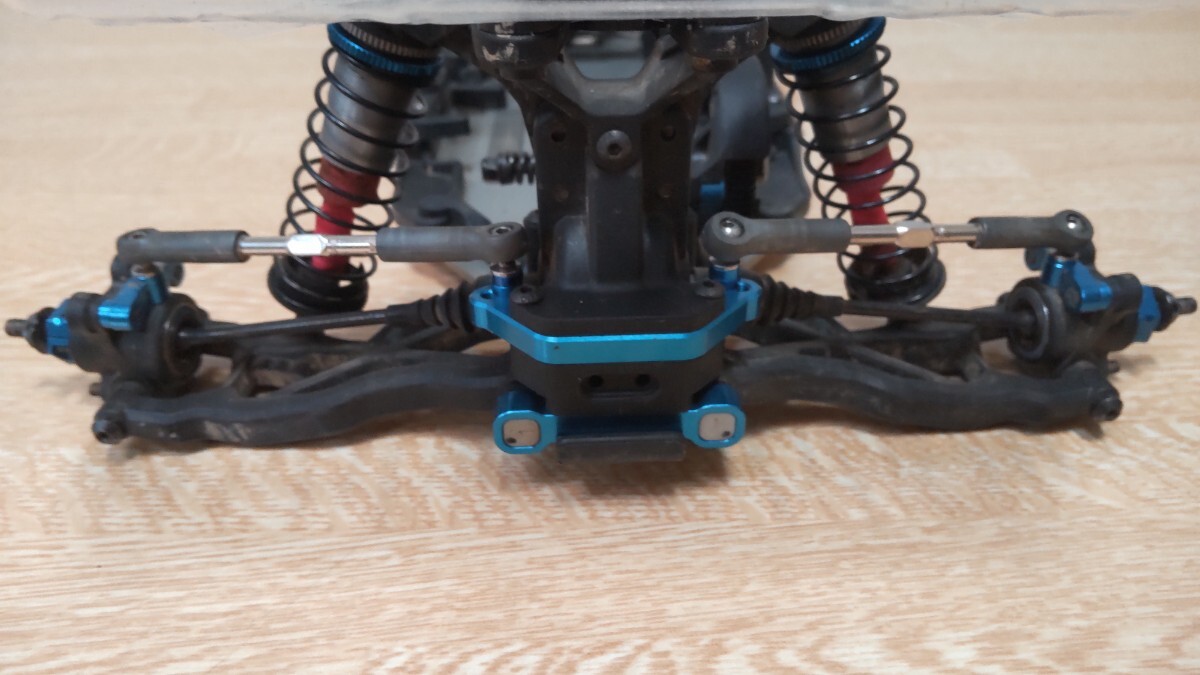 アソシエイテッドRC10B7D 未塗装ボディ付き(完成品(電動 アソシエイテッドRC10B7D 未塗装ボディ付き(完成品(電動