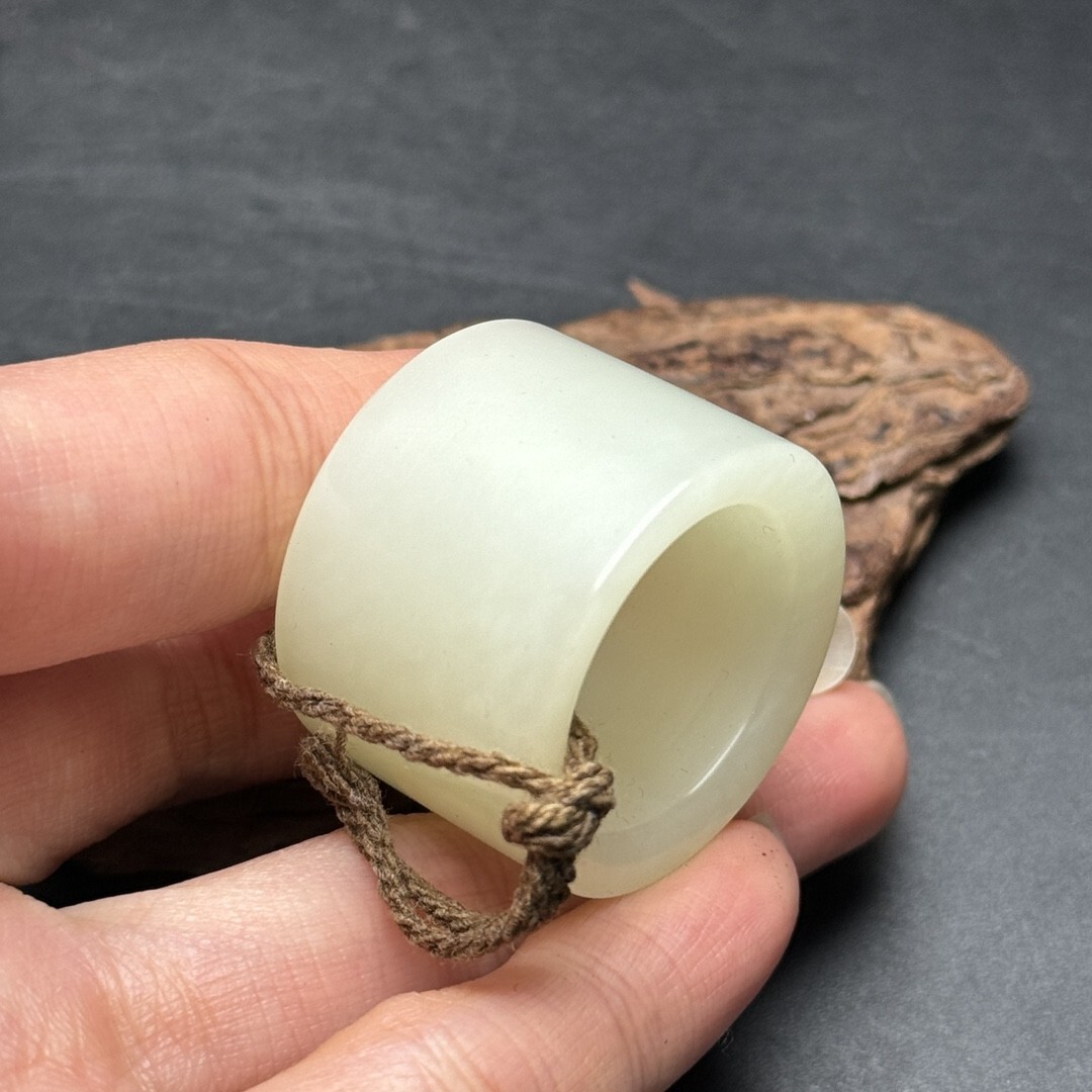 館蔵珍品 紫檀木製 細密彫 詩文 筆筒』置物 賞物 貴重物品 収蔵 館蔵珍品 紫檀木製 細密彫 詩文 筆筒』置物 賞物 貴重物品 収蔵