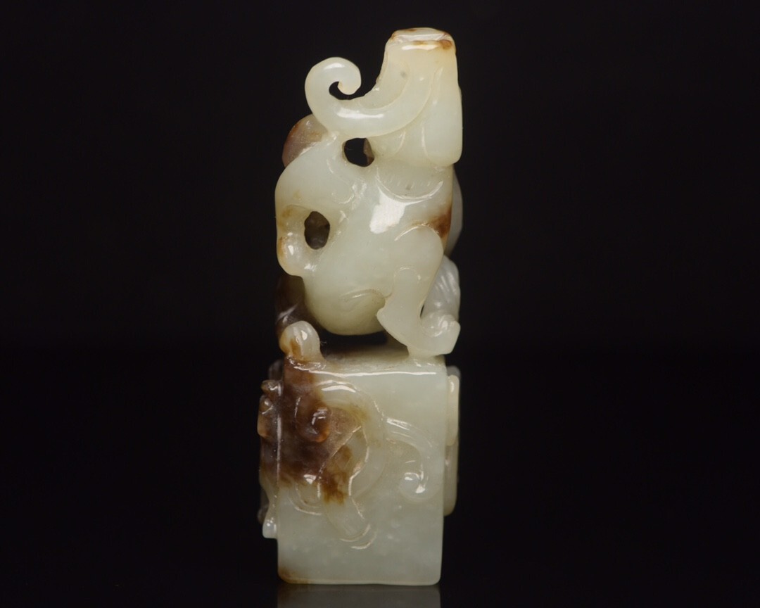 超珍館蔵】和田玉製 細密彫 玉人 置物 古賞物 古美術品 稀少珍蔵 超珍館蔵】和田玉製 細密彫 玉人 置物 古賞物 古美術品 稀少珍蔵