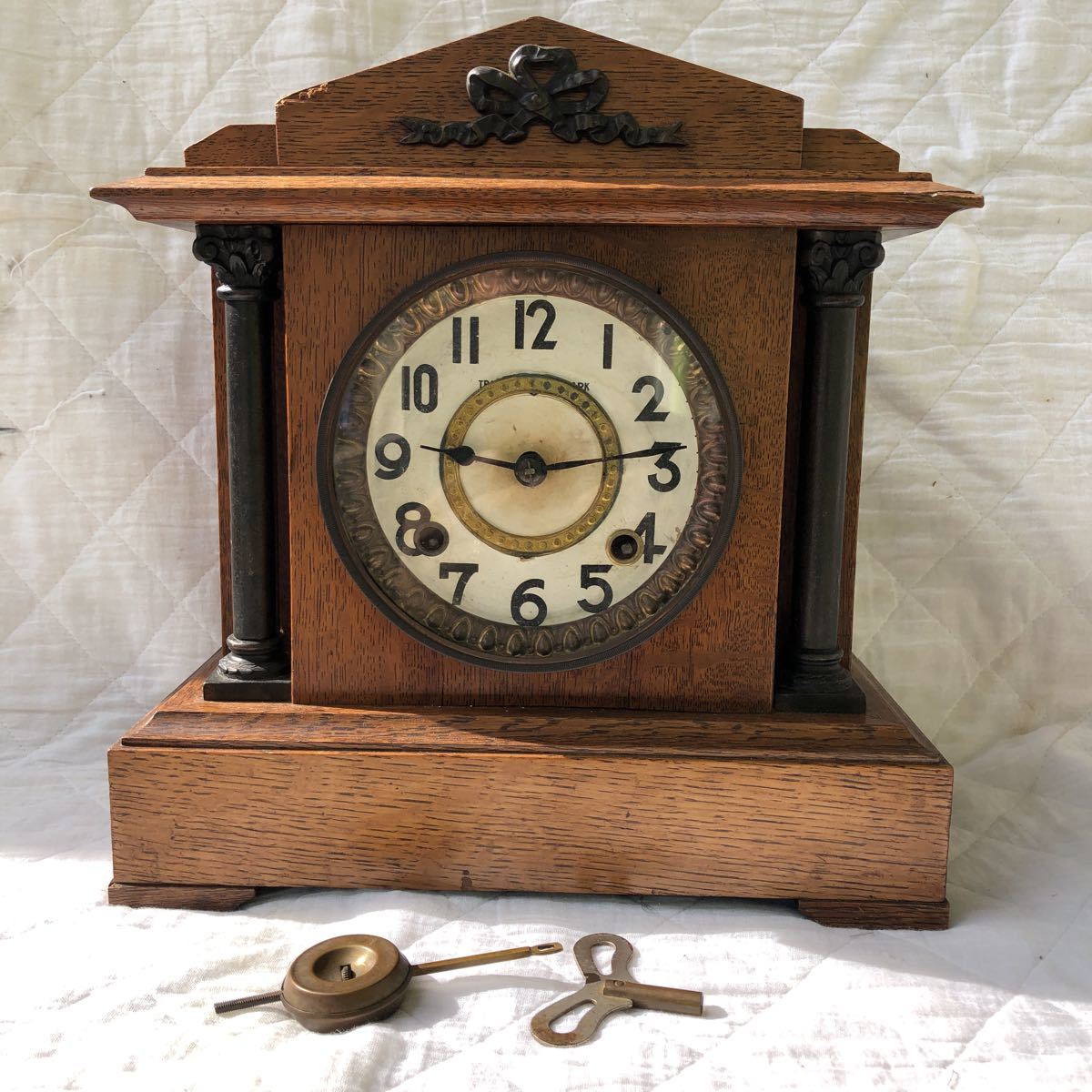 在庫有】 アンティーク。大正時代。日本製の置き時計。ゼンマイ 式
