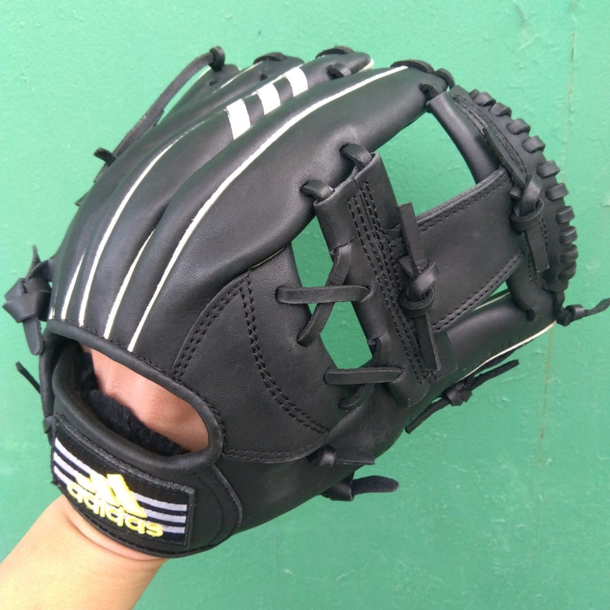 美品】野球 グローブ 軟式 一般 アディダス adidas内野手用 美品】野球 グローブ 軟式 一般 アディダス adidas内野手用