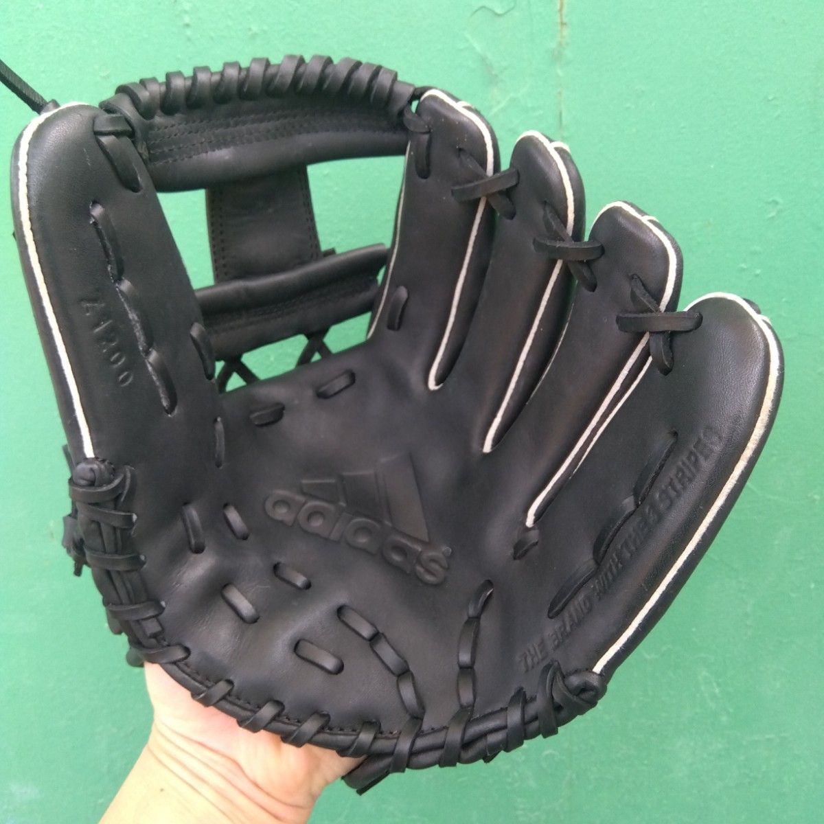 美品】野球 グローブ 軟式 一般 アディダス adidas内野手用 美品】野球 グローブ 軟式 一般 アディダス adidas内野手用