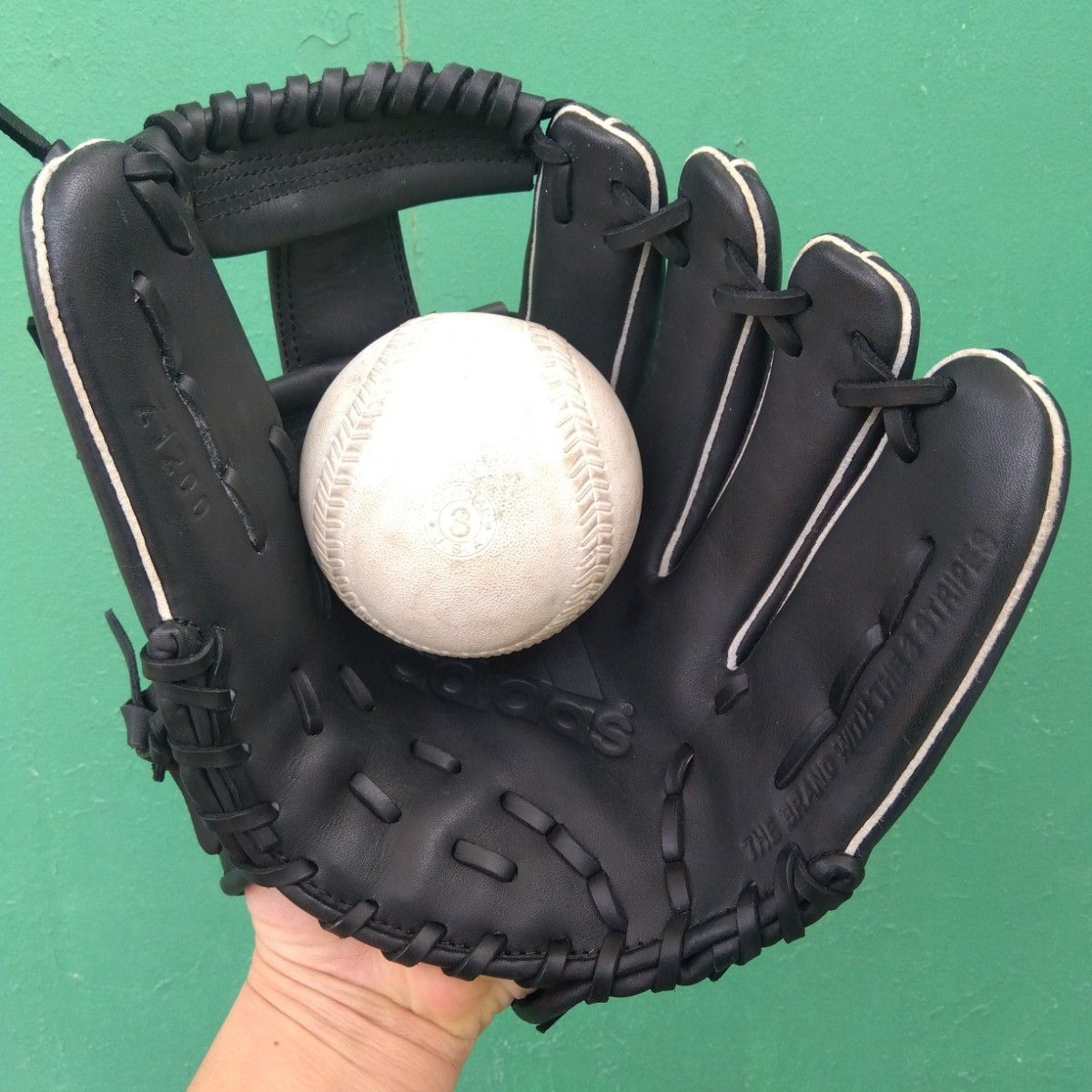 美品】野球 グローブ 軟式 一般 アディダス adidas内野手用 美品】野球 グローブ 軟式 一般 アディダス adidas内野手用