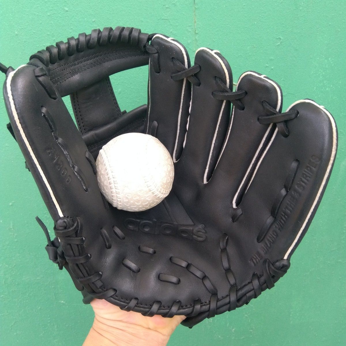 美品】野球 グローブ 軟式 一般 アディダス adidas内野手用 美品】野球 グローブ 軟式 一般 アディダス adidas内野手用