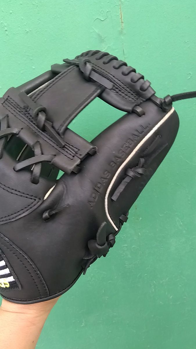美品】野球 グローブ 軟式 一般 アディダス adidas内野手用 美品】野球 グローブ 軟式 一般 アディダス adidas内野手用