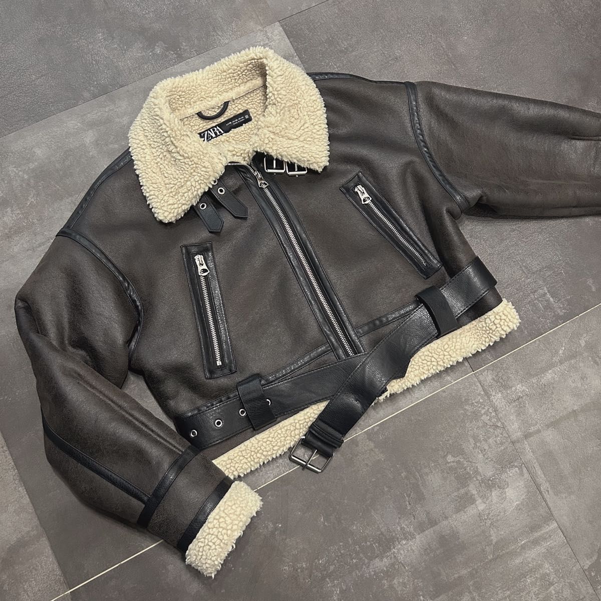 ZARA】ダブルフェイス ショートジャケット 8073/254 ダーク ZARA】ダブルフェイス ショートジャケット 8073/254 ダーク