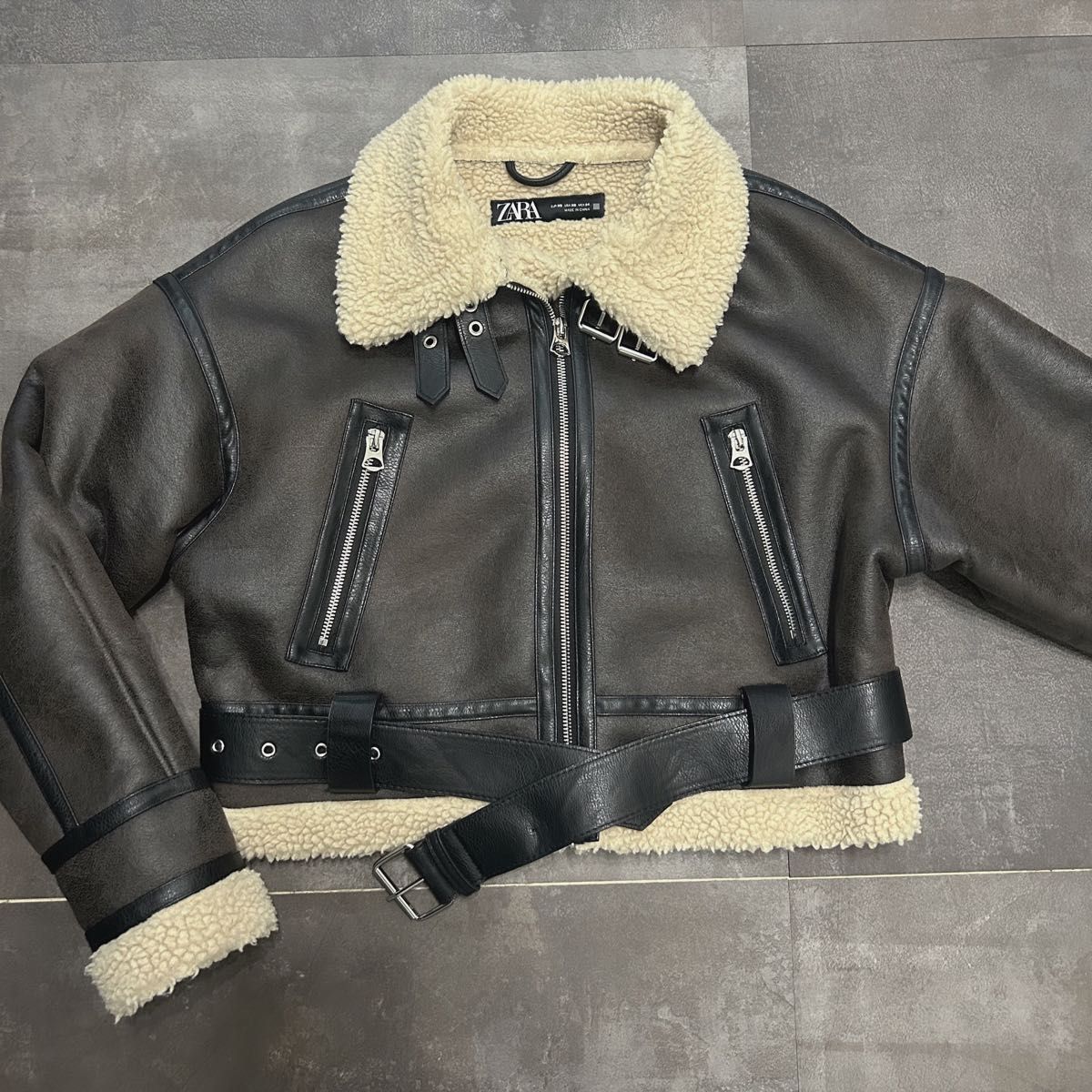 ZARA】ダブルフェイス ショートジャケット 8073/254 ダーク ZARA】ダブルフェイス ショートジャケット 8073/254 ダーク