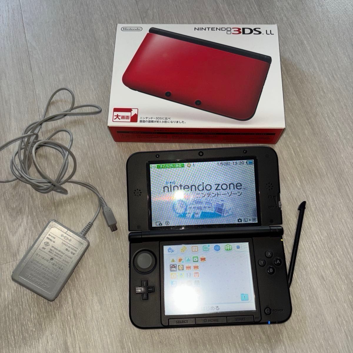 Nintendo 3DS LL レッド リスキー 本体、箱、説明書、アダプター Nintendo 3DS LL レッド リスキー 本体、箱、説明書、アダプター