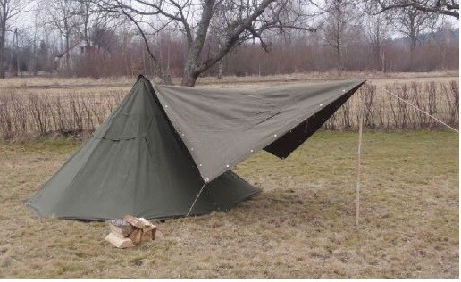 お得なセール情報 未使用 j449 旧東ドイツ軍テントシート デッドストック 軍放出品 ~3人用