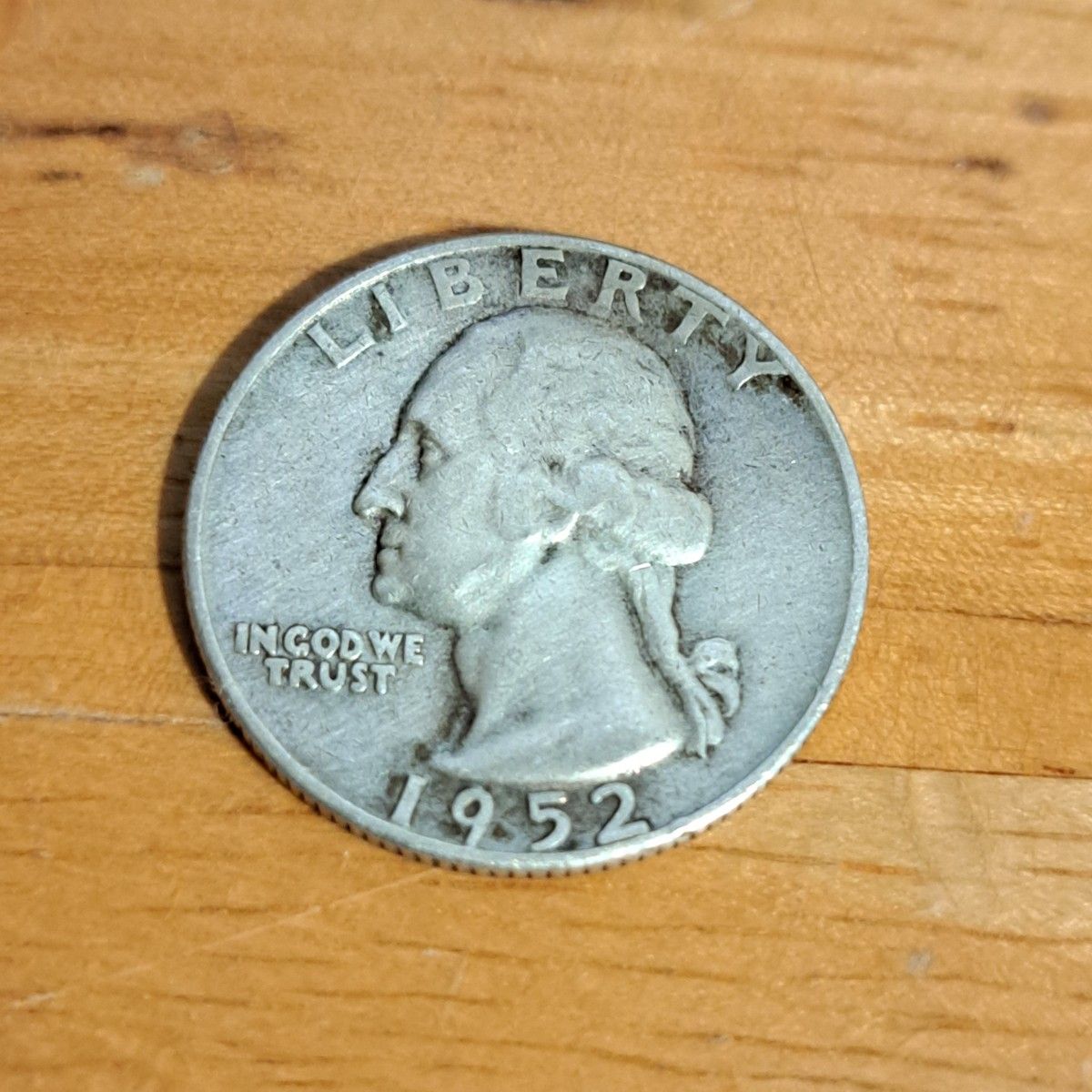 アメリカLIBERTYコイン 1952年クォーターダラー銀貨 品位SV900 アメリカLIBERTYコイン 1952年クォーターダラー銀貨 品位SV900
