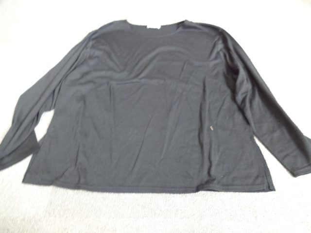 ☆　黒の長袖Tシャツ　レディース　LL　☆　USED　_画像1