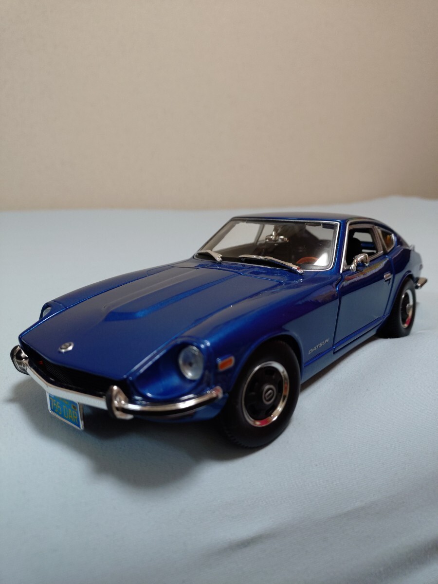 Datsun 240Z 1/18　Maisto