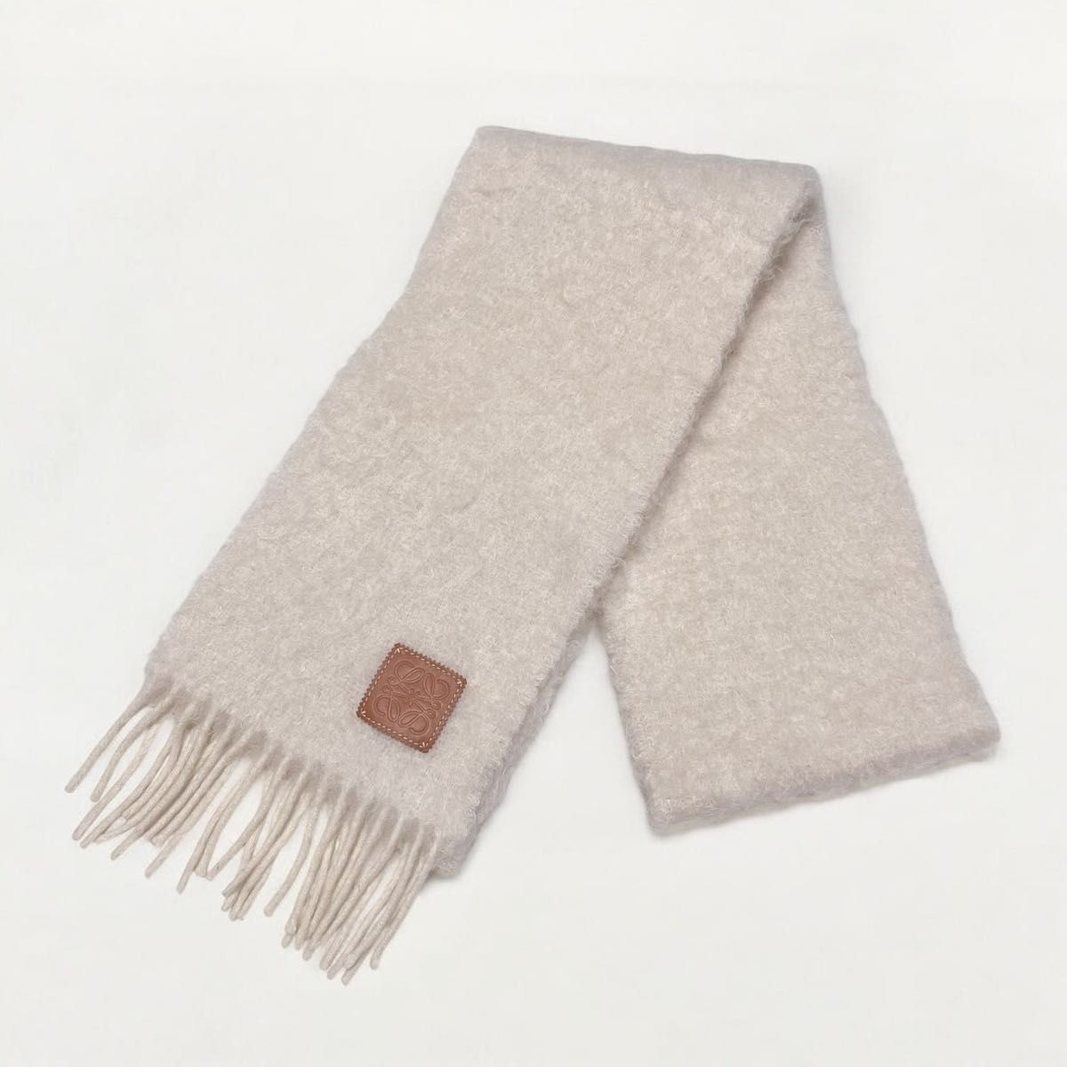 LOEWE ロエベ モヘヤ マフラー ホワイト LOEWE ロエベ モヘアウールマフラー ホワイト LOEWE (ロエベ) モヘア