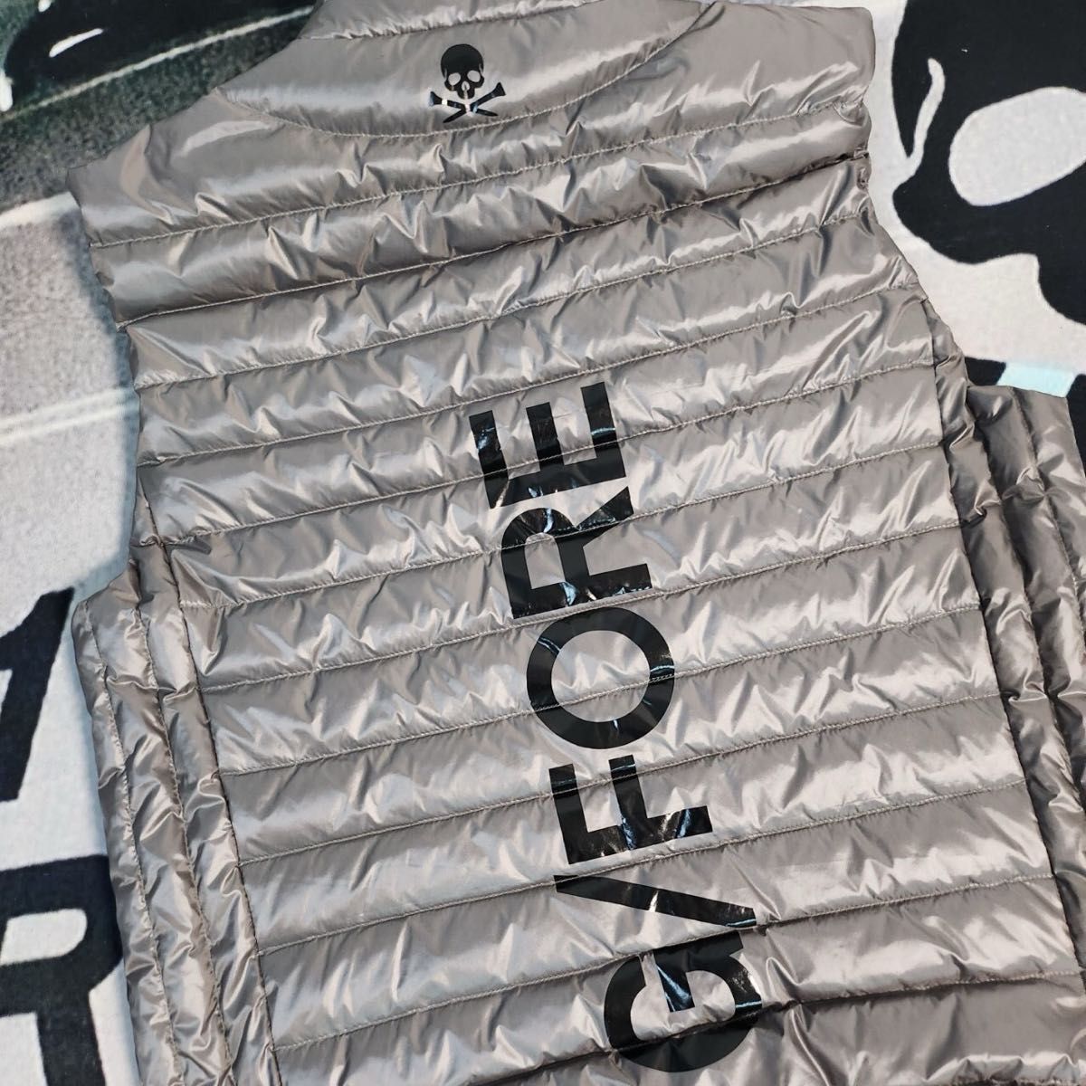 即発送 ジーフォア ゴルフ G/FORE Lサイズ メンズ ダウンベスト 即発送 ジーフォア ゴルフ G/FORE Lサイズ メンズ ダウンベスト