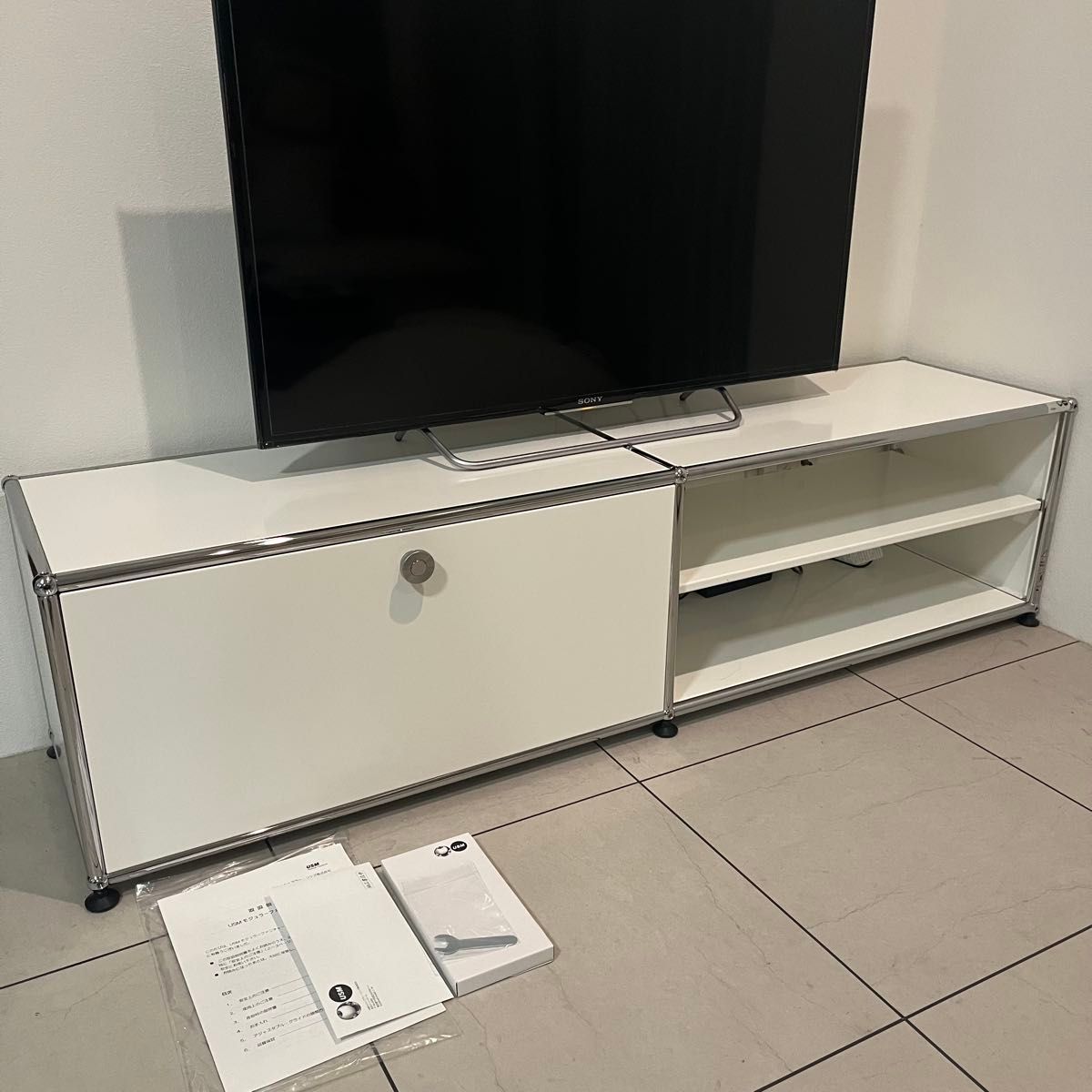 美品USMハラーピュアホワイトTVボードテレビボードキャビネット 美品USMハラーピュアホワイトTVボードテレビボードキャビネット