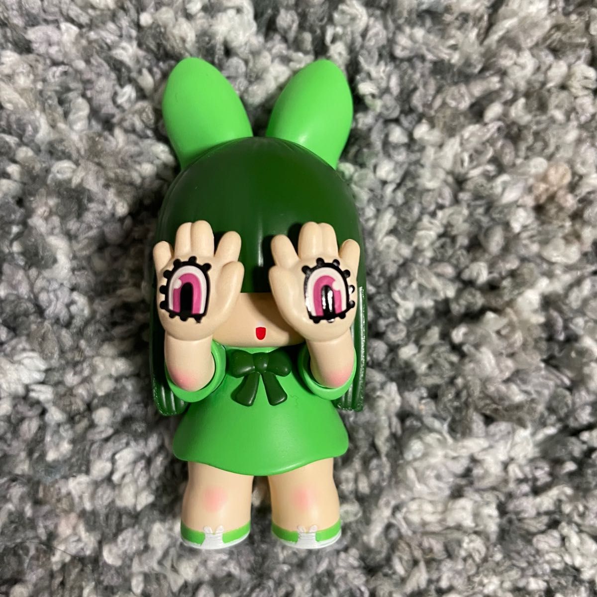 Qにぎるちゃん 手の目少女 3個セット GRAPE BRAIN グレイ Qにぎるちゃん 手の目少女 3個セット GRAPE BRAIN グレイ