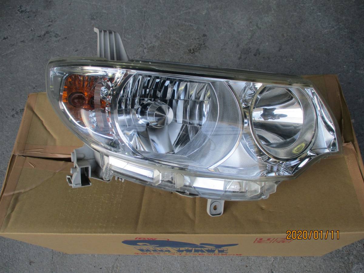 ダイハツ タント L375S 右ヘッドライト(Assy) 中古 良品 キズ ダイハツ タント L375S 右ヘッドライト(Assy) 中古 良品 キズ