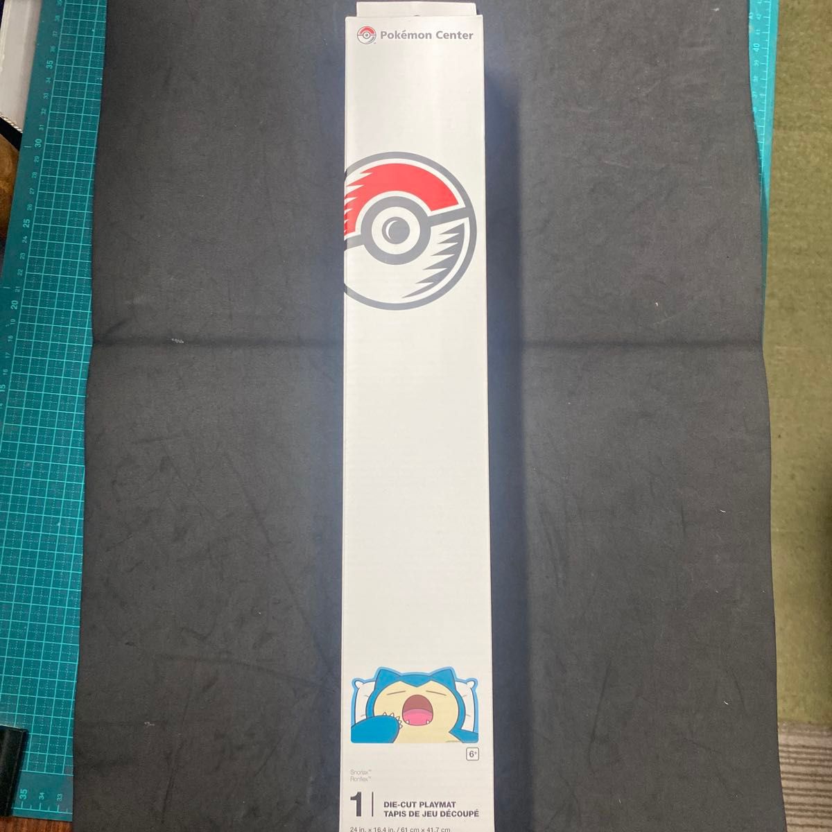 海外ポケモンセンター限定 ) ダイカットプレイマット カビゴン 海外ポケモンセンター限定 ) ダイカットプレイマット カビゴン