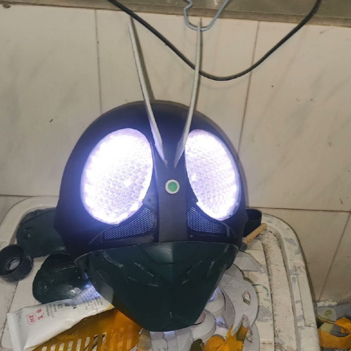 シン仮面ライダー第1号マスク1/1コスプレ アトラク 磁石装置付き シン仮面ライダー第1号マスク1/1コスプレ アトラク 磁石装置付き