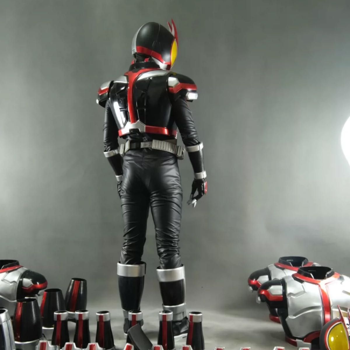 お値下げ シン仮面ライダー第一号1/1マスク 磁石装置 複眼発光 お値下げ シン仮面ライダー第一号1/1マスク 磁石装置 複眼発光