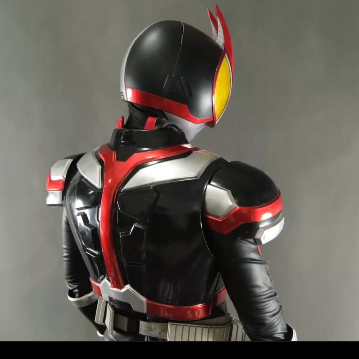 お値下げ シン仮面ライダー第一号1/1マスク 磁石装置 複眼発光 お値下げ シン仮面ライダー第一号1/1マスク 磁石装置 複眼発光
