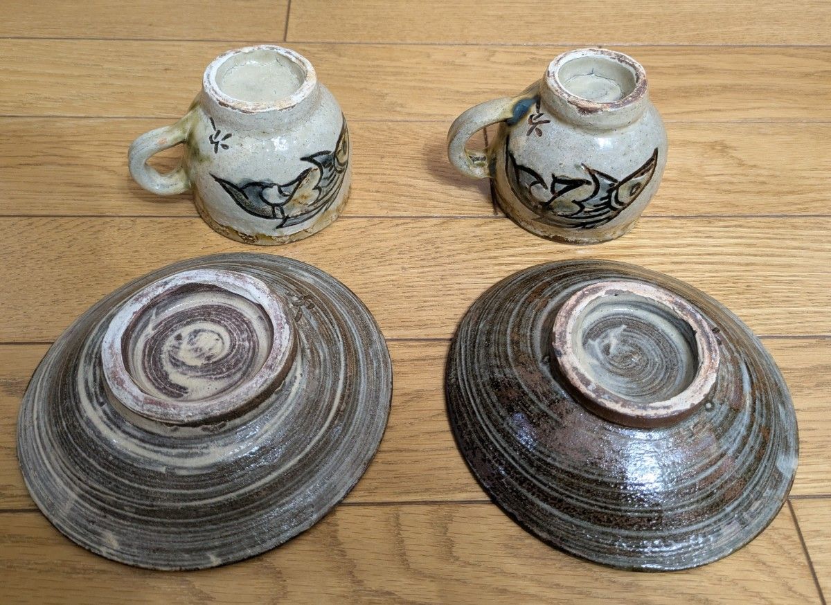 人間国宝 金城次郎 2客セット 壺屋焼 人間国宝 金城次郎作 魚文 人間国宝 金城次郎 2客セット 壺屋焼 人間国宝 金城次郎作 魚文