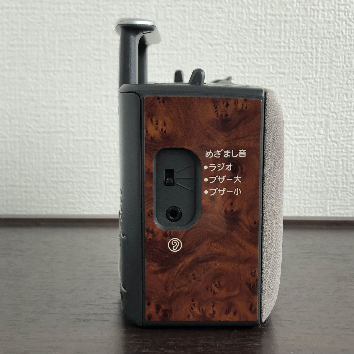 ジャンク 昭和レトロ SONY ラジオ&目覚まし時計 ICF-CA5V ジャンク 昭和レトロ SONY ラジオ&目覚まし時計 ICF-CA5V