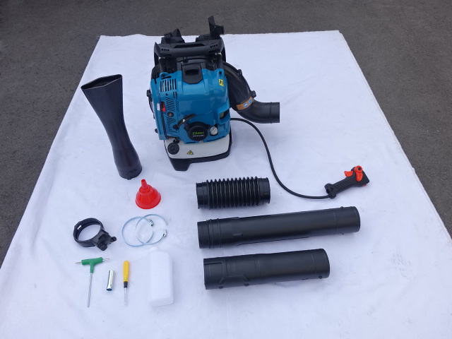 背負式 エンジン ブロアー 4サイクル ハイパワー ブロワーブロア 排気量75.6cc 風量17/s 風速89m/s 送風機 雪解け 吹き飛ばし 雪かきnado