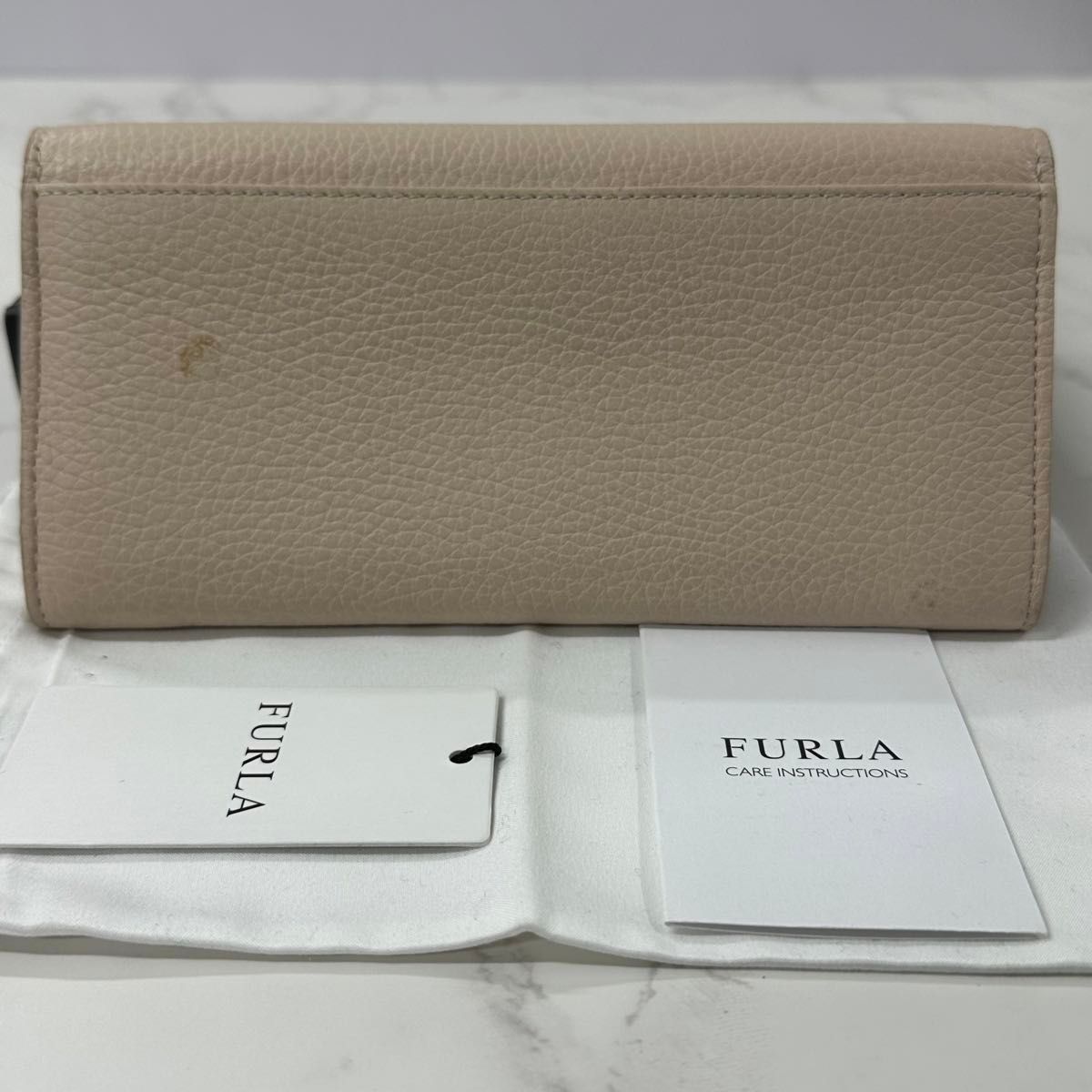 新品同様！　フルラ　FURLA バビロン　財布 二つ折り 長財布　コンチネンタル