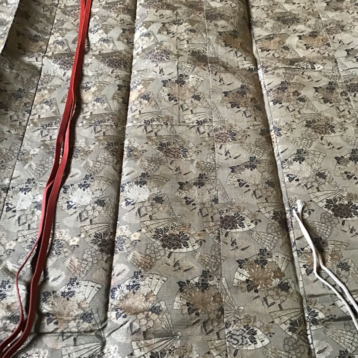 七条袈裟 戦前 シルク 正絹 古布 住職 高僧 扇子模様 金絲 刺繍 七条袈裟 戦前 シルク 正絹 古布 住職 高僧 扇子模様 金絲 刺繍