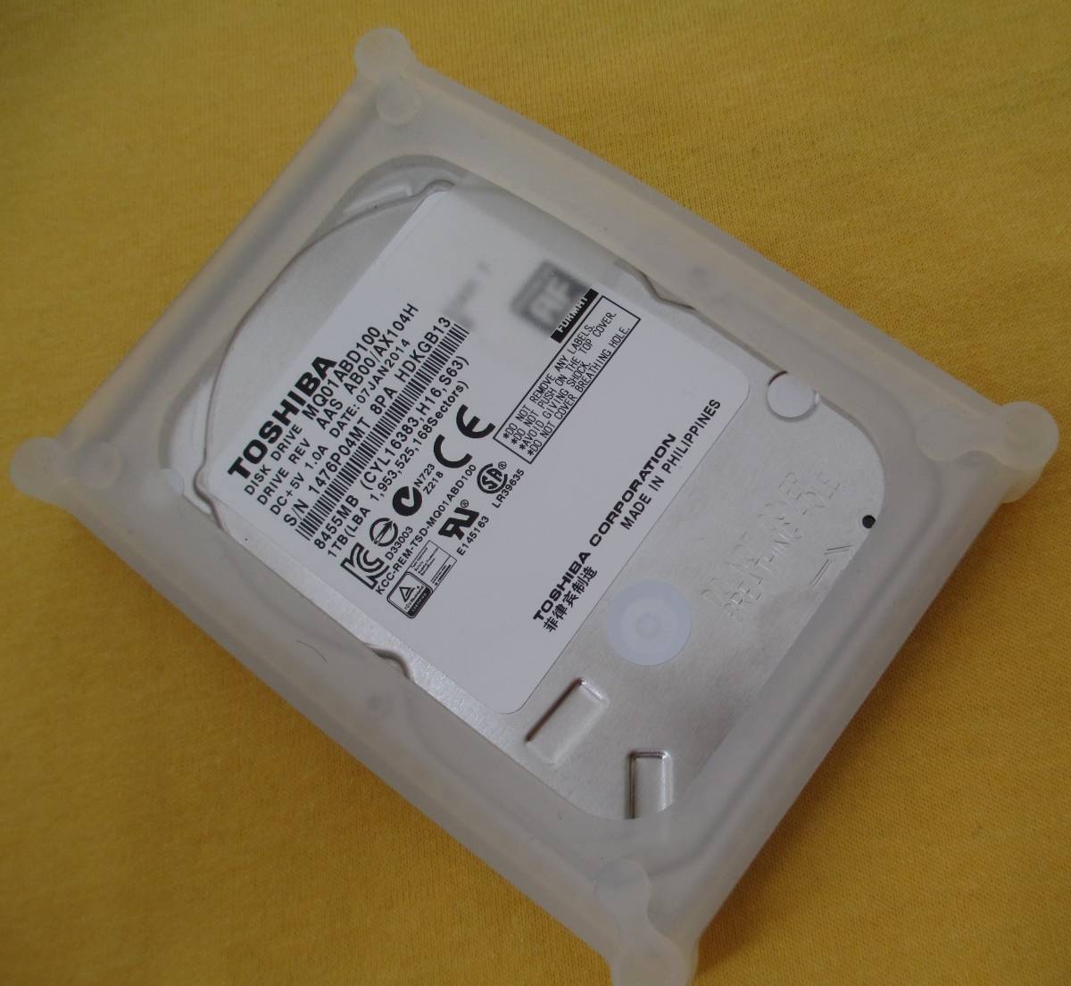 【東芝】MQ1ABD100 SerialATA-1テラバイト-2.5”HDD（ケース付き）