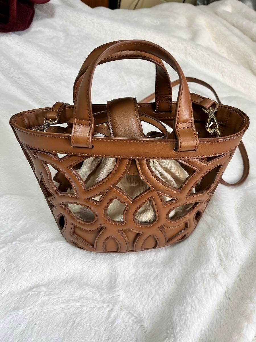 ZARA カットワークミニトートバッグ ブラウン ショルダーバッグ ZARA カットワークミニトートバッグ ブラウン ショルダーバッグ
