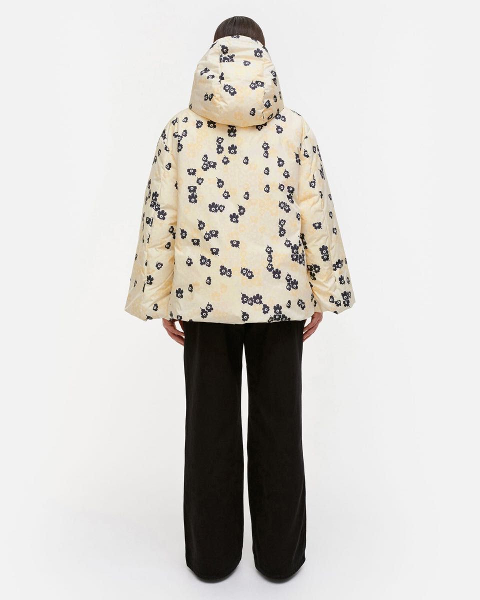 マリメッコ Toppa Pikkuinen Unikko ダウンコート marimekko マリメッコ Toppa Pikkuinen Unikko ダウンコート marimekko