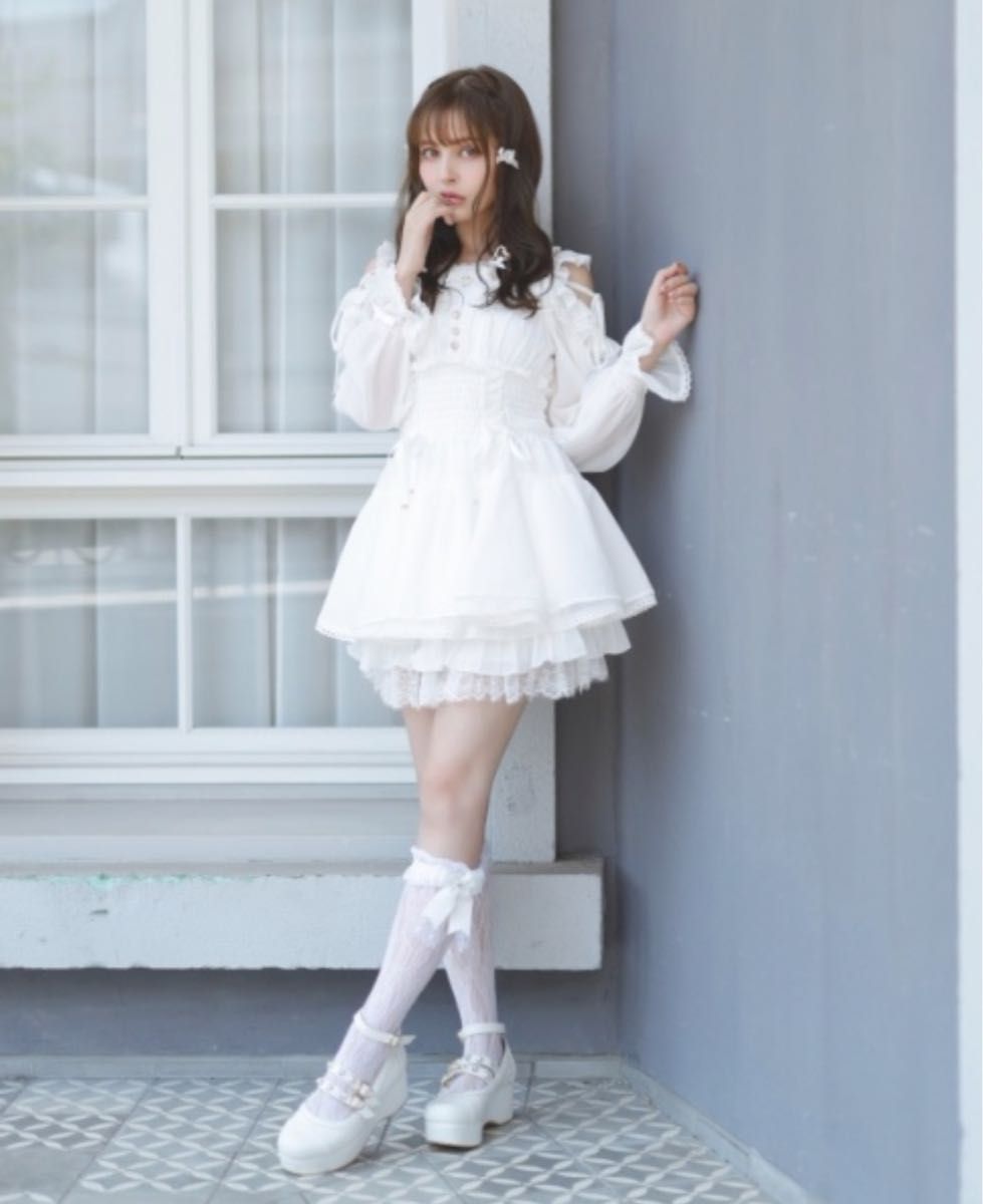 リズリサ LIZLISA オフショルシフォンセットアップ ホワイト リズリサ LIZLISA オフショルシフォンセットアップ ホワイト