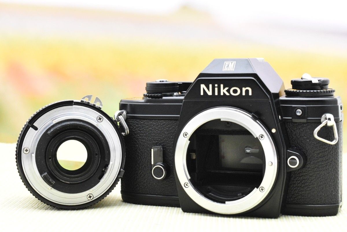 美品整備済】 Nikon EM + 24mm F2 8 Ai フィルムカメラ|Yahoo 美品整備済】 Nikon EM + 24mm F2 8 Ai フィルムカメラ|Yahoo