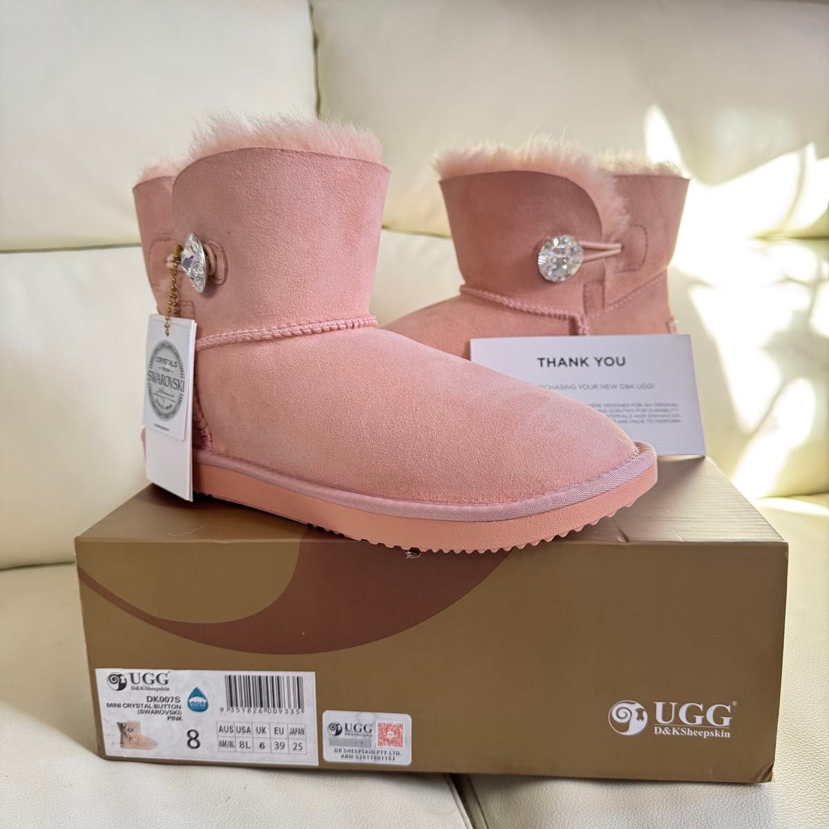UGG D&K Sheepskin MINI CRYSTAL BUTTON スワロフスキーボタン UGG D&K Sheepskin MINI CRYSTAL BUTTON スワロフスキーボタン