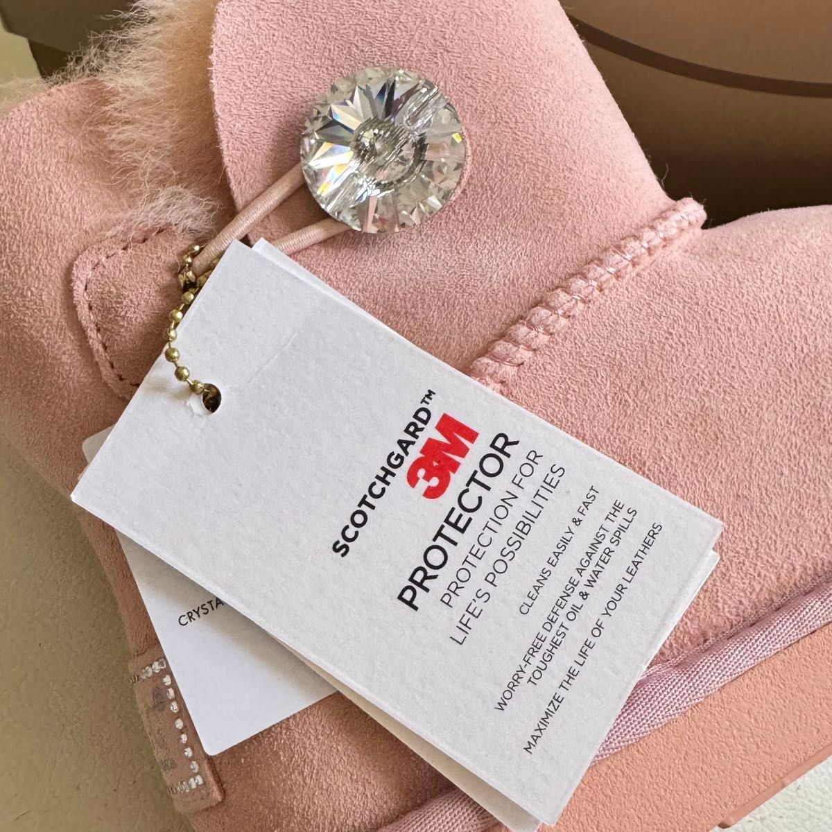 UGG D&K Sheepskin MINI CRYSTAL BUTTON スワロフスキーボタン UGG D&K Sheepskin MINI CRYSTAL BUTTON スワロフスキーボタン