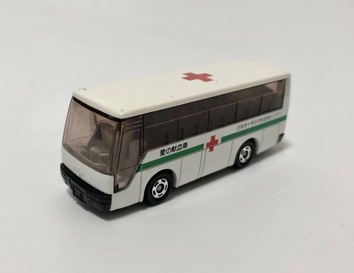 TOMY トミカ 1988 いすゞ スーパー ハイデッカー バス 日本赤十字社中央血液センター 愛の献血車 日本製