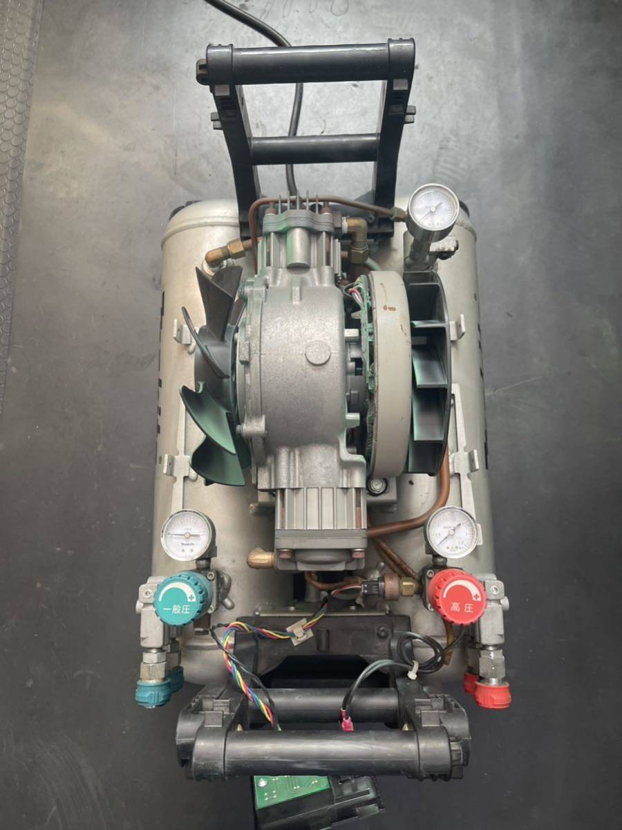 マキタ コンプレッサ AC430XH 高圧増設タンク付き A-49878 マキタ コンプレッサ AC430XH 高圧増設タンク付き A-49878