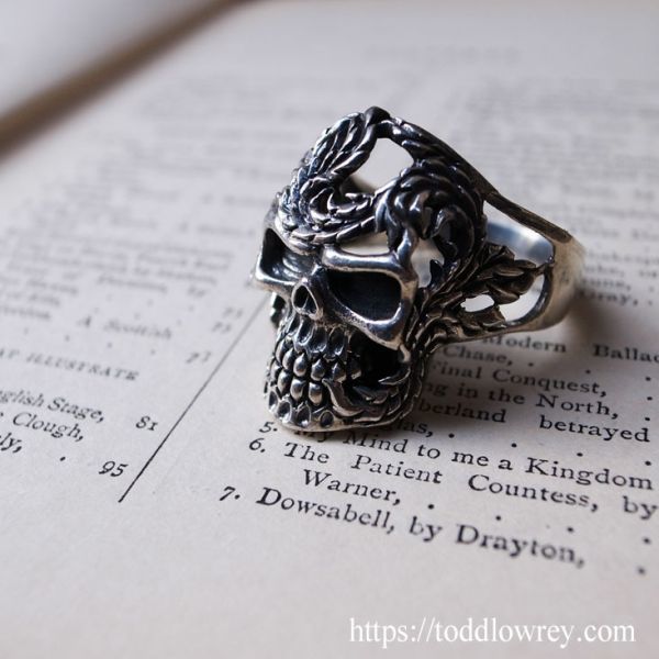 [ green man. head cover .?] England Vintage silver ring Skull skull silver ring *Vintage Silver Ugly Ring Skull*