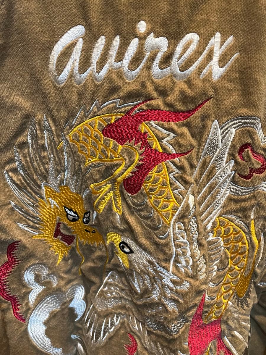 AVIREX スカジャン リバーシブル 別珍 虎龍鷹 刺繍 ベージュMA-1 AVIREX スカジャン リバーシブル 別珍 虎龍鷹 刺繍 ベージュMA-1