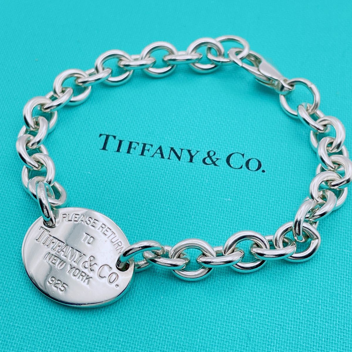 Tiffany & Co オーバル タグ ブレスレット シルバー チェーン Tiffany & Co オーバル タグ ブレスレット シルバー チェーン