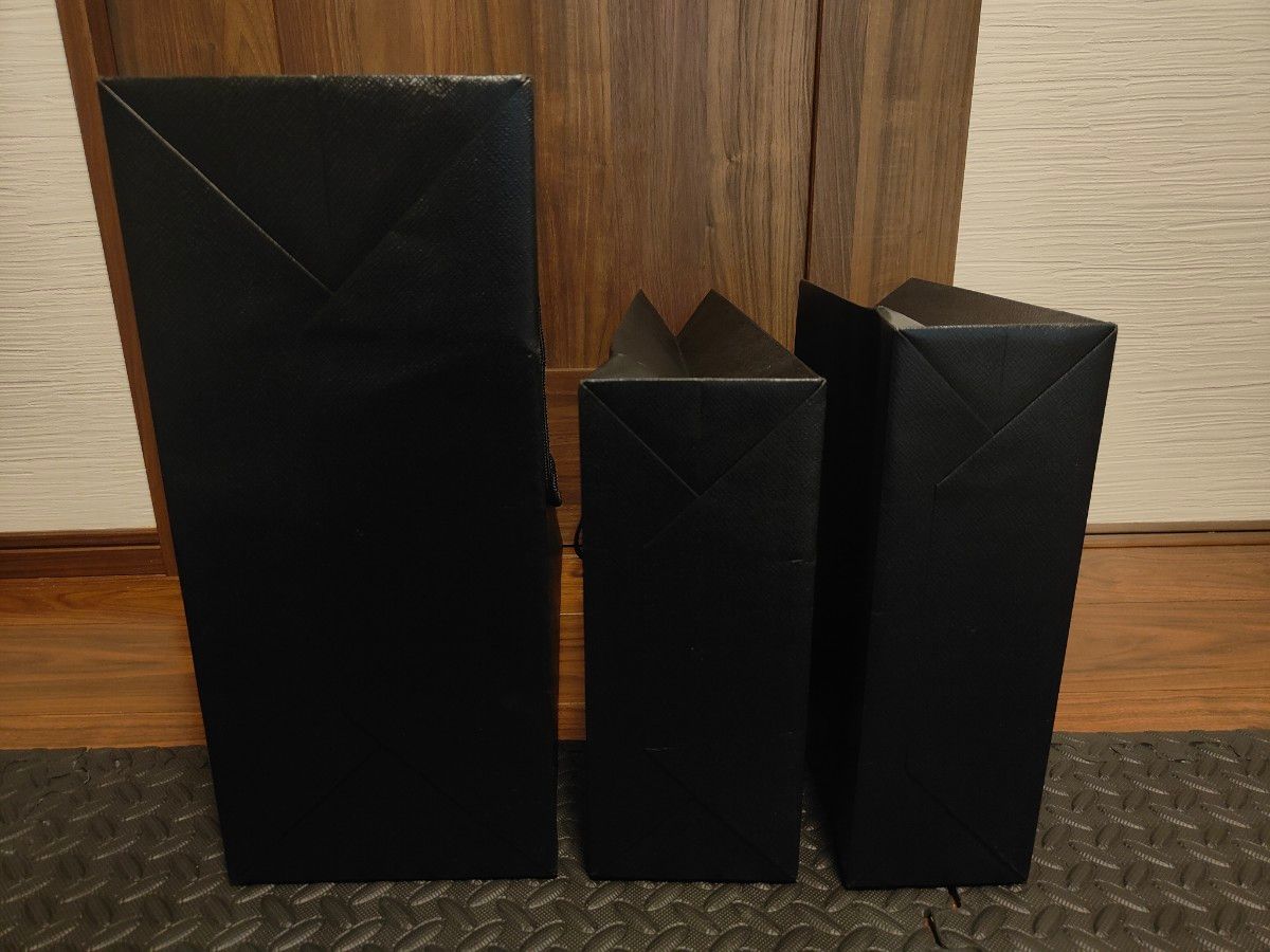 極美品】HERMES エルメス 黒ショップ袋 紙袋 大・中・小 3点 極美品】HERMES エルメス 黒ショップ袋 紙袋 大・中・小 3点