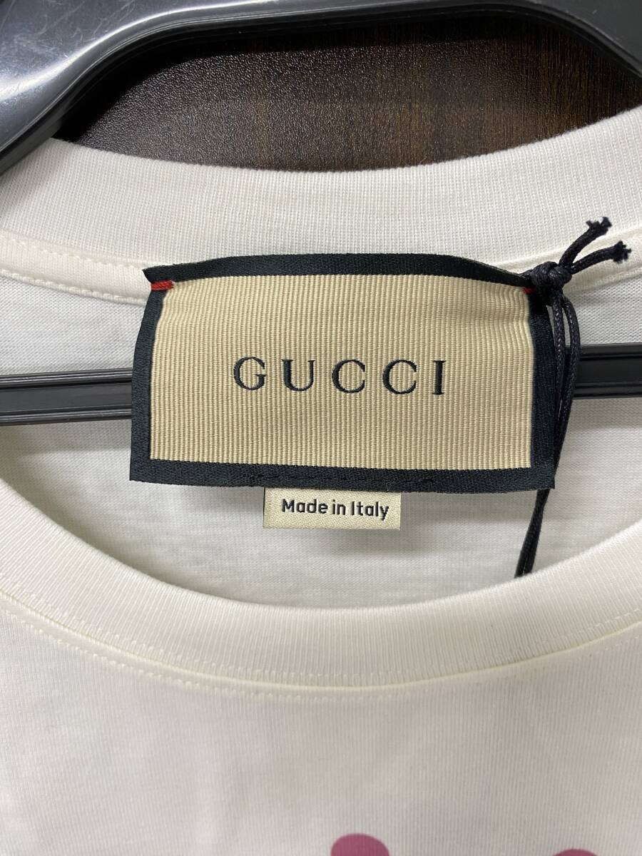 GUCCI グッチ ラブ パレード ロゴ クルーネック Tシャツ 白 GUCCI グッチ ラブ パレード ロゴ クルーネック Tシャツ 白