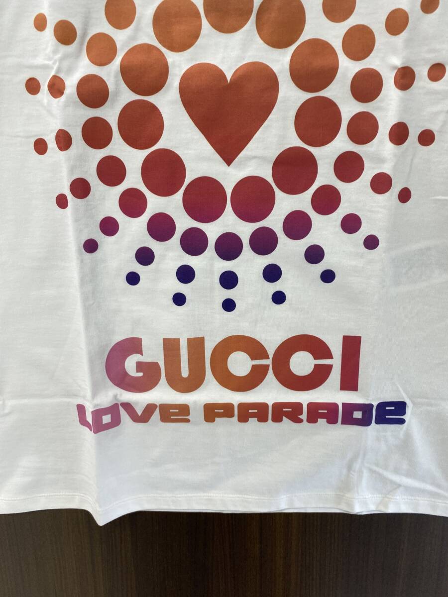 GUCCI グッチ ラブ パレード ロゴ クルーネック Tシャツ 白 GUCCI グッチ ラブ パレード ロゴ クルーネック Tシャツ 白