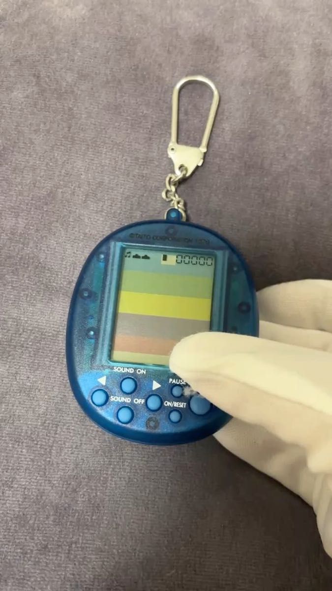 【動作確認OK美品】スペースインベーダー キーチェーン 1996 レトロ BANDAI