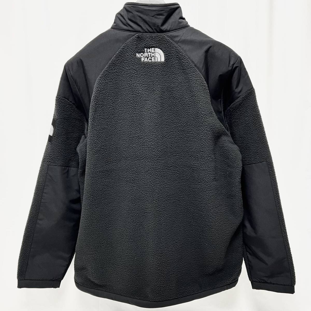 L 新品 海外限定デザイン ノースフェイス センターロゴ フリース L 新品 海外限定デザイン ノースフェイス センターロゴ フリース
