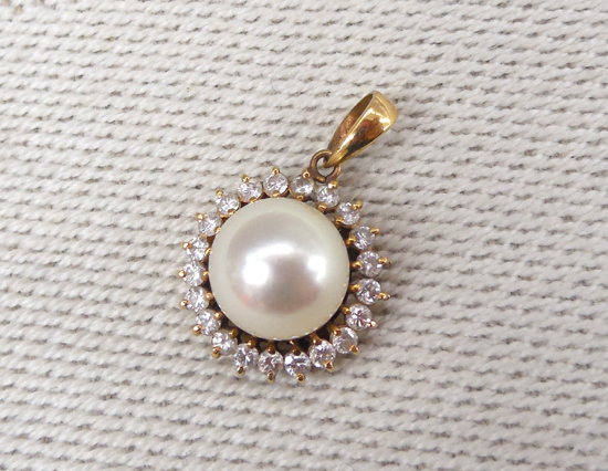 k18 pendant top * pearl pearl diamond 0.28 2.3g Sapporo 